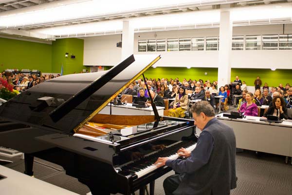 philip-gllass.jpg